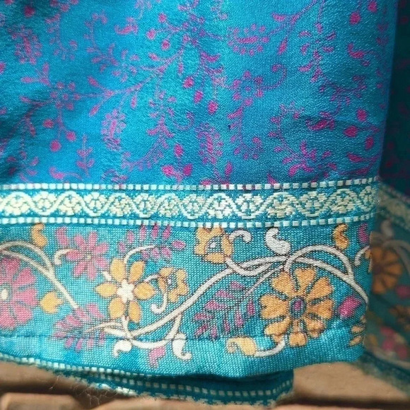 Silk  Top - Picture 3 of 6